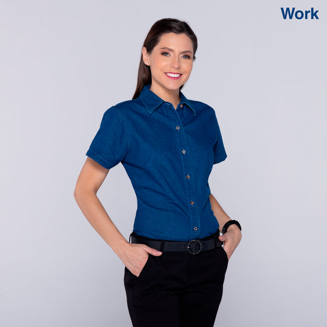 Women’s Short Sleeve Silhouette Denim Shirt (Light Indigo)
